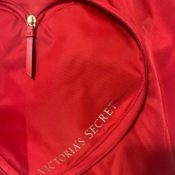 NWOT Victorias Secret large red heart tote - Picture 2 of 6